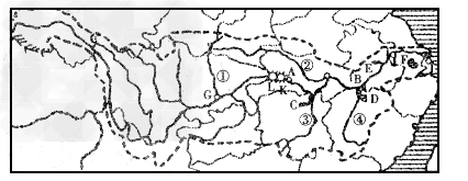 读"长江流域水系图",回答下列问题